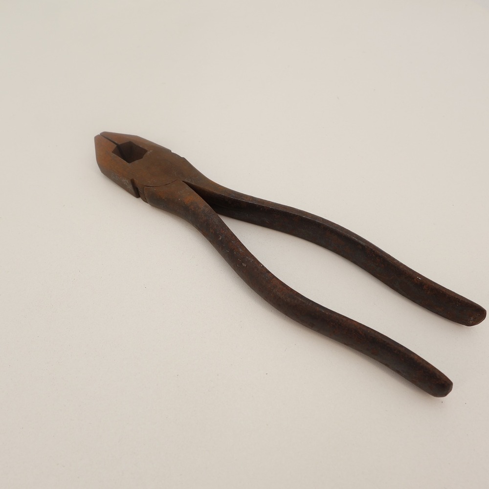 Vintage Vom Cleff & Co. Linesman Pliers 8.5" New York Rusty